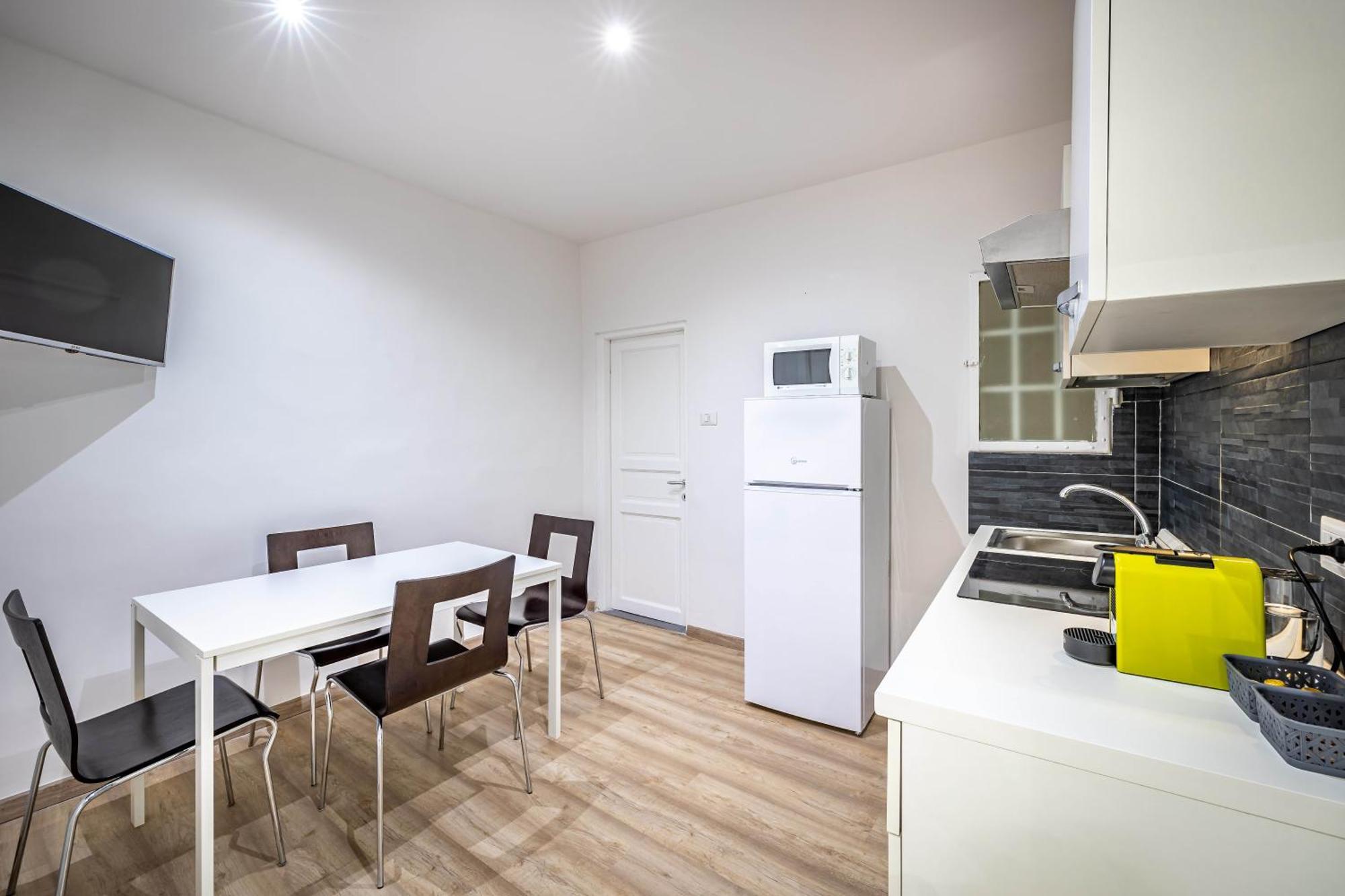 Yid Lovely Sangallo Apt Apartment